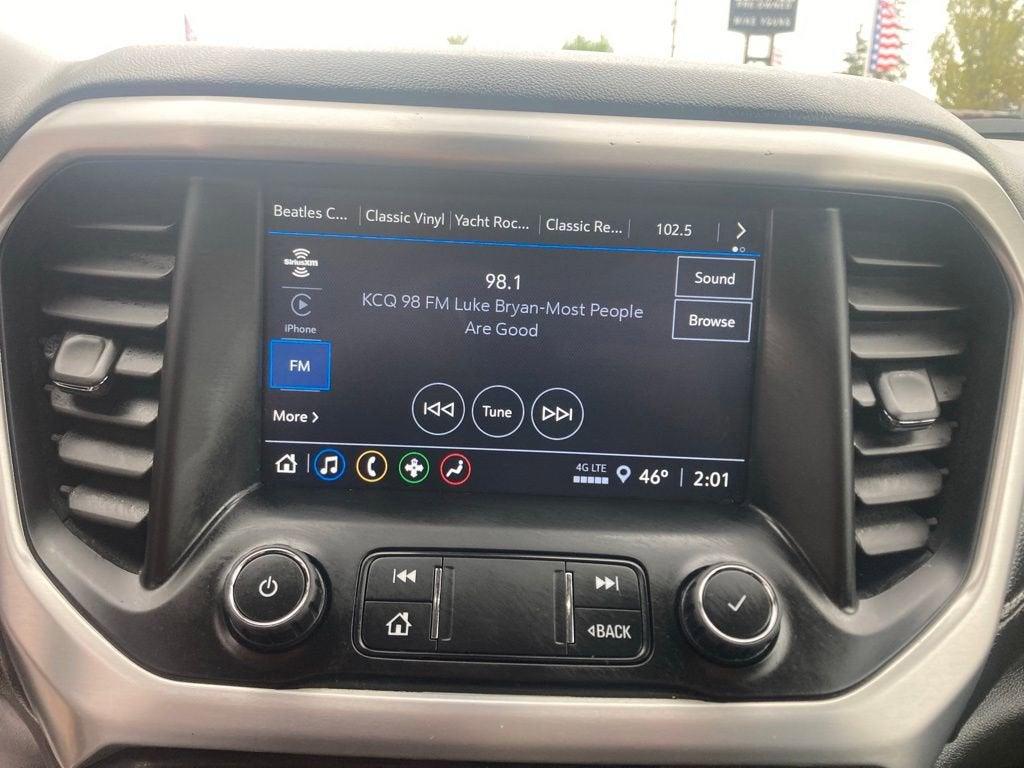 2022 GMC Acadia SLE