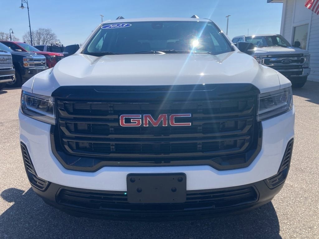 2023 GMC Acadia SLE