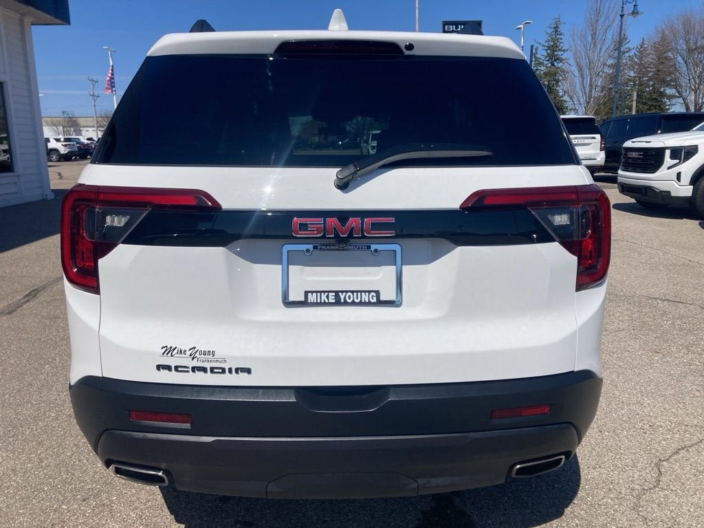 2023 GMC Acadia SLE