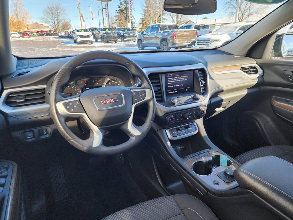 2023 GMC Acadia SLE