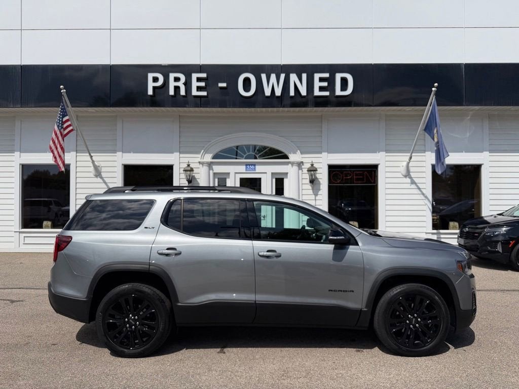 2023 GMC Acadia SLT