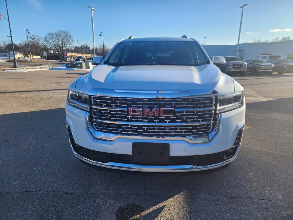 2023 GMC Acadia Denali