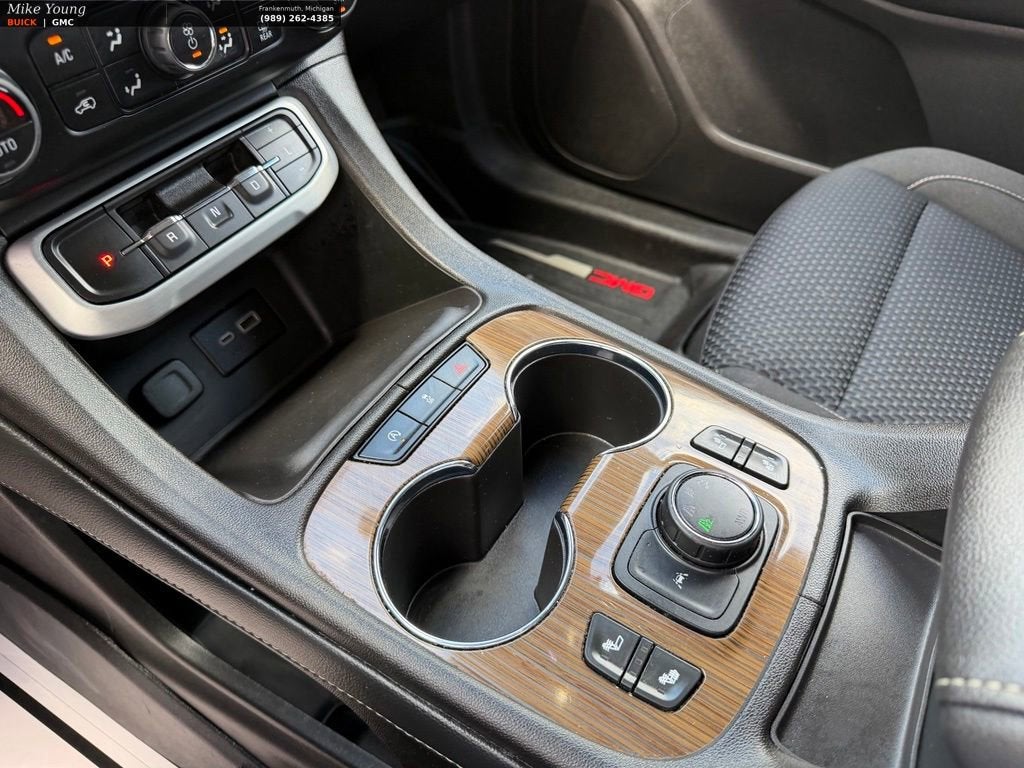 2023 GMC Acadia SLE
