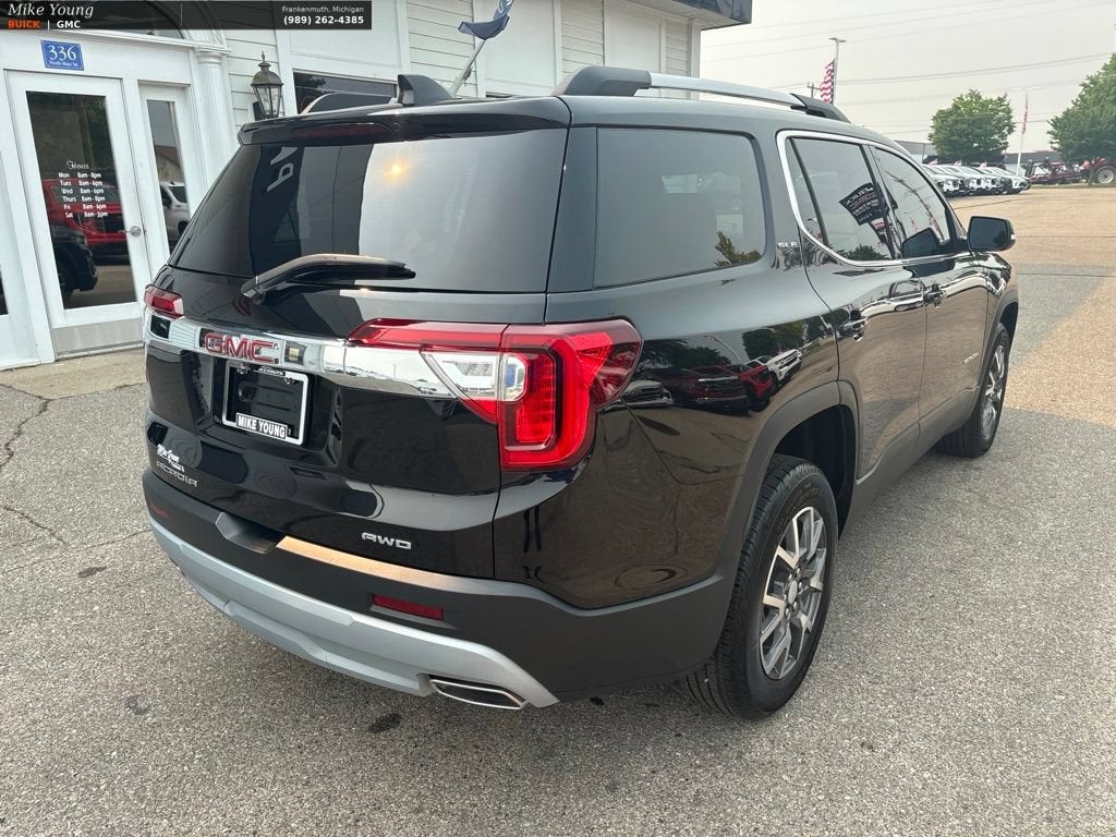 2023 GMC Acadia SLE