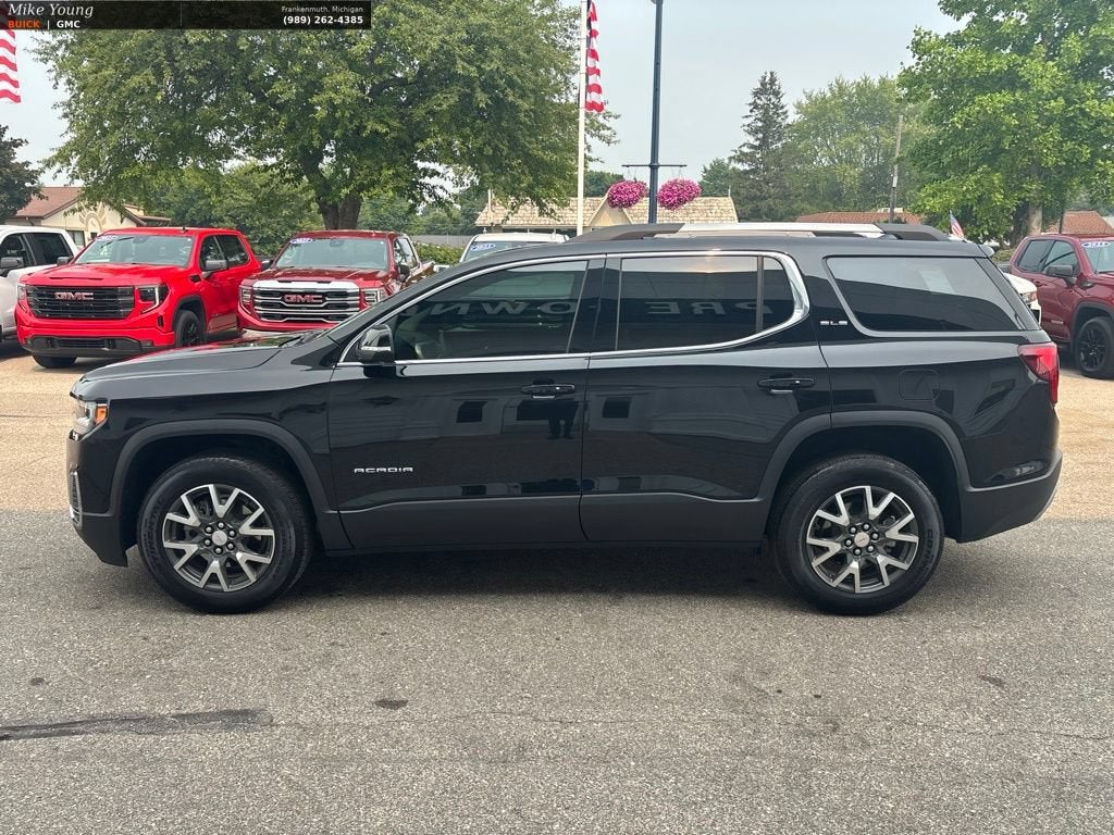 2023 GMC Acadia SLE