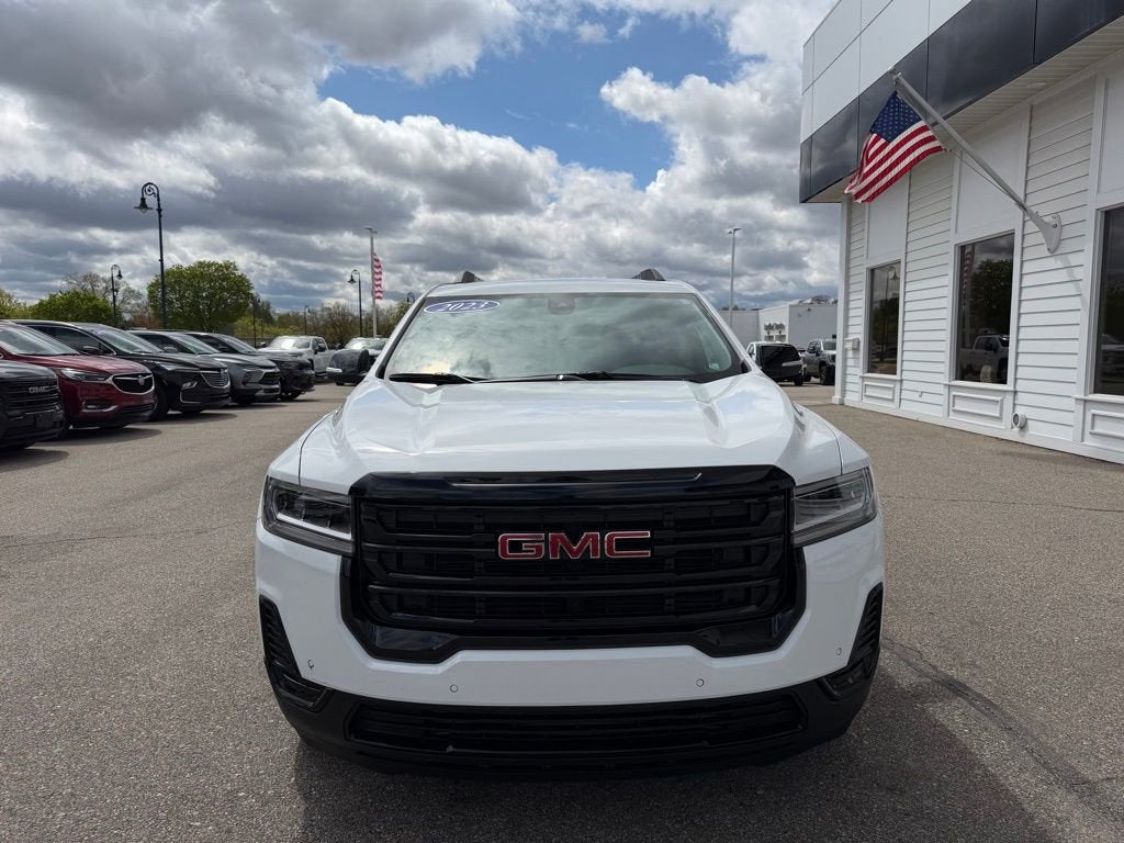 2023 GMC Acadia SLE