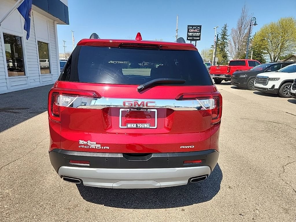 2023 GMC Acadia SLT