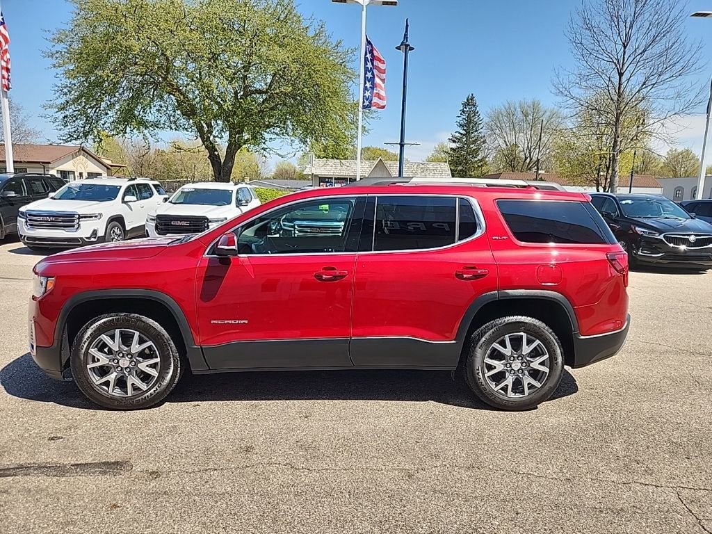 2023 GMC Acadia SLT