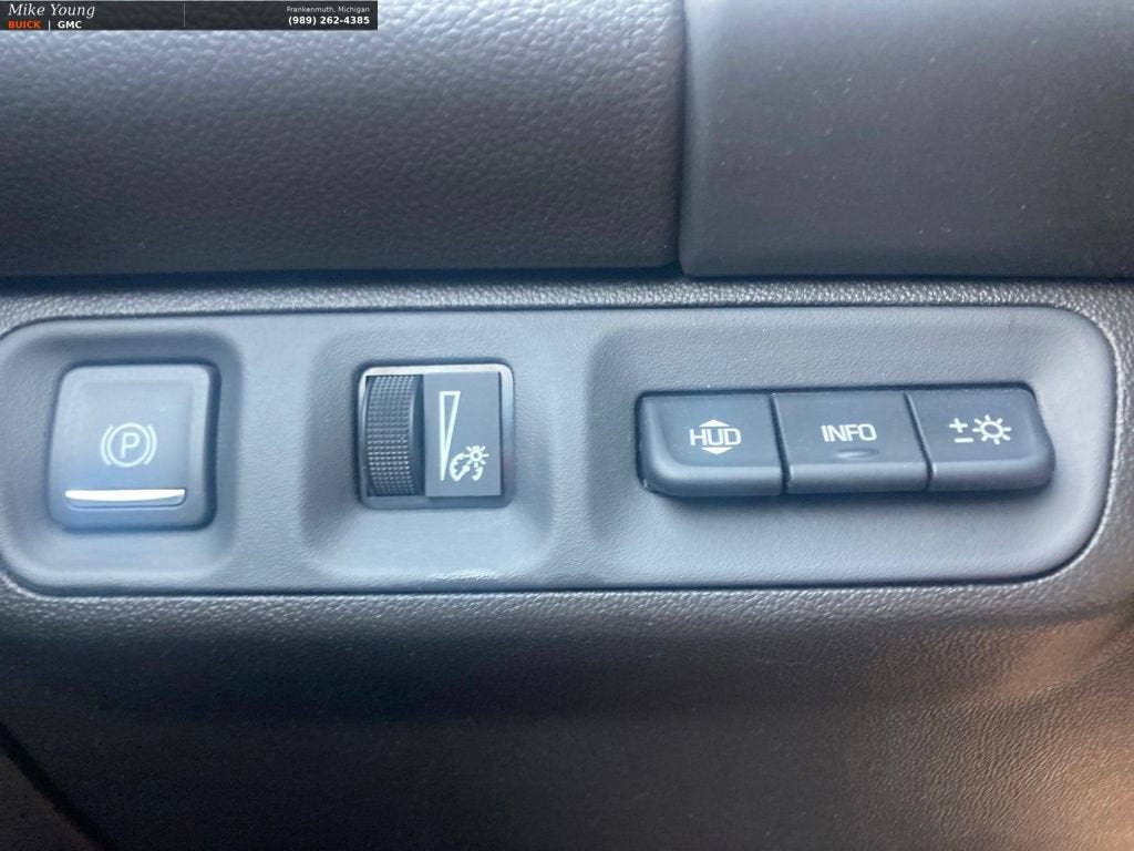 2023 GMC Acadia Denali