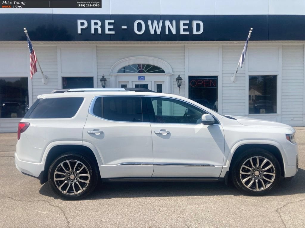 2023 GMC Acadia Denali