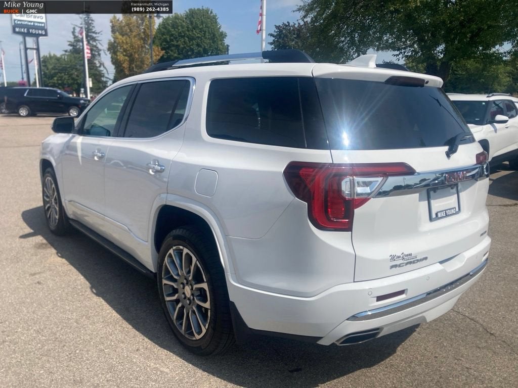 2023 GMC Acadia Denali