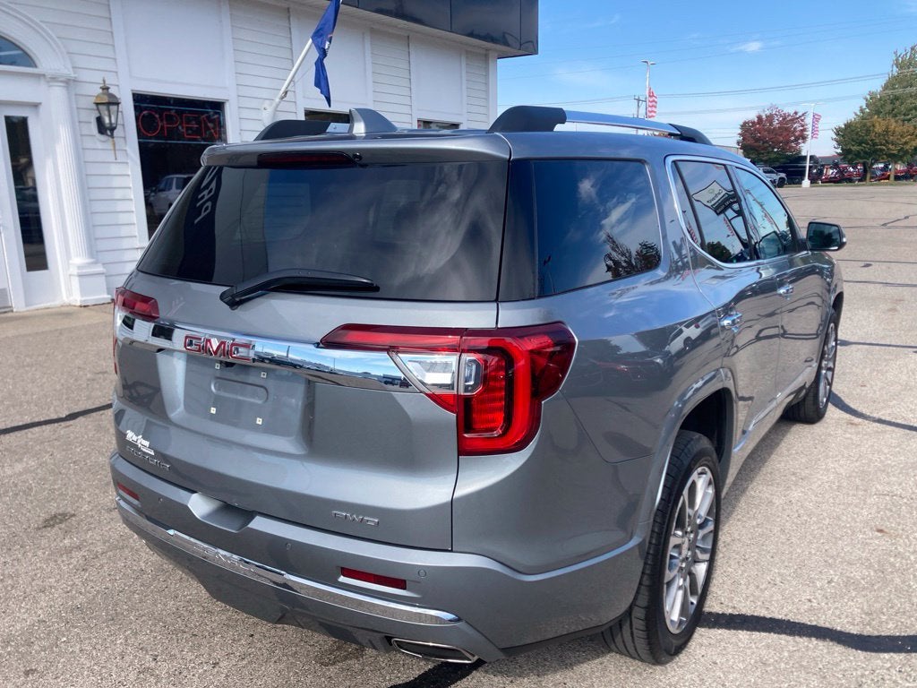 2023 GMC Acadia Denali