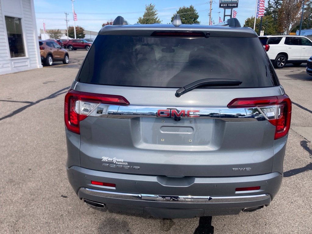 2023 GMC Acadia Denali