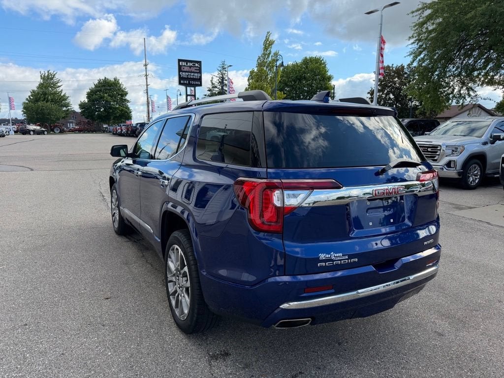 2023 GMC Acadia Denali