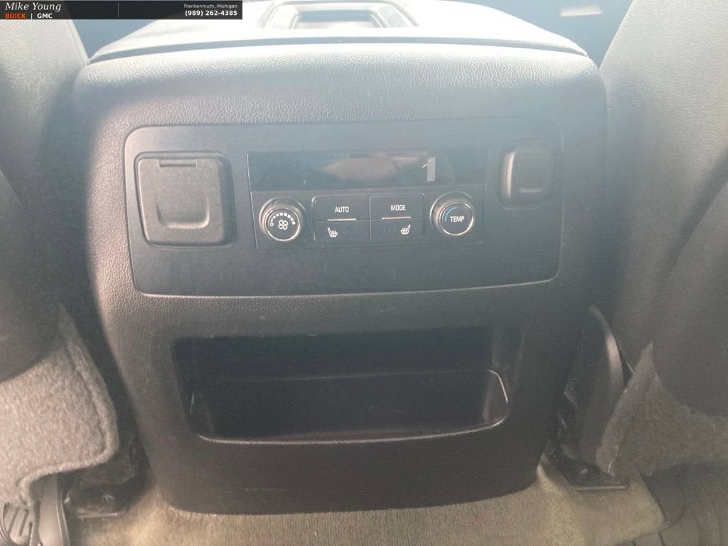 2015 GMC Yukon SLT