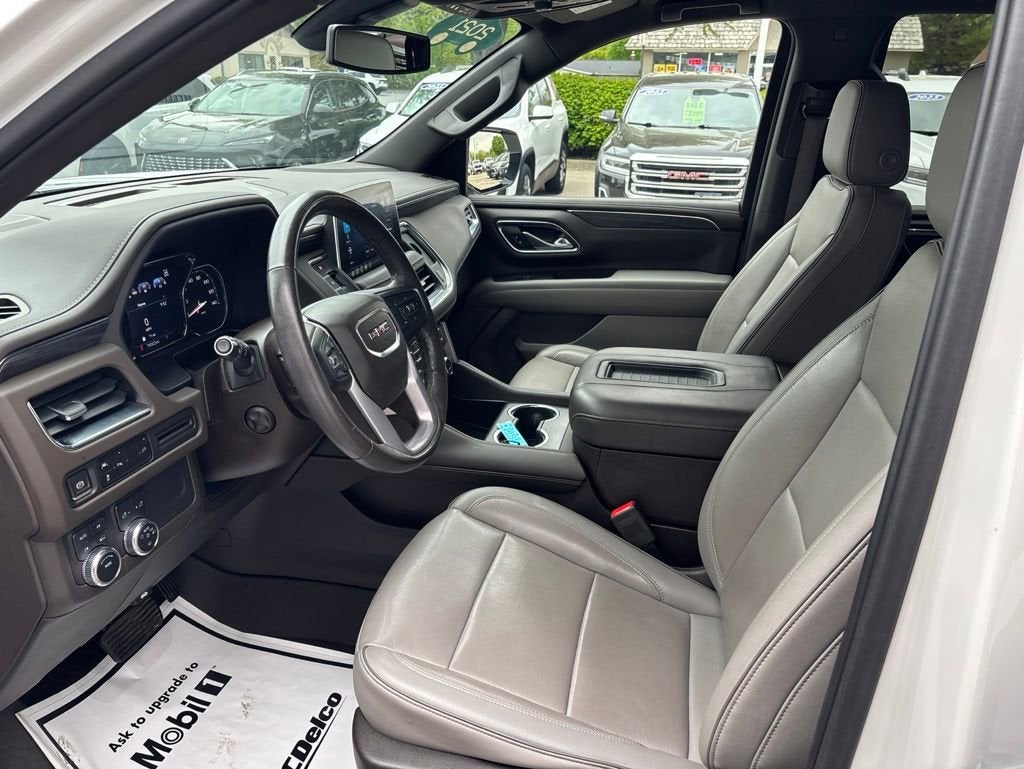 2021 GMC Yukon SLT