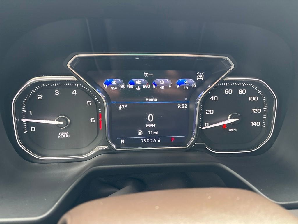 2021 GMC Yukon SLT