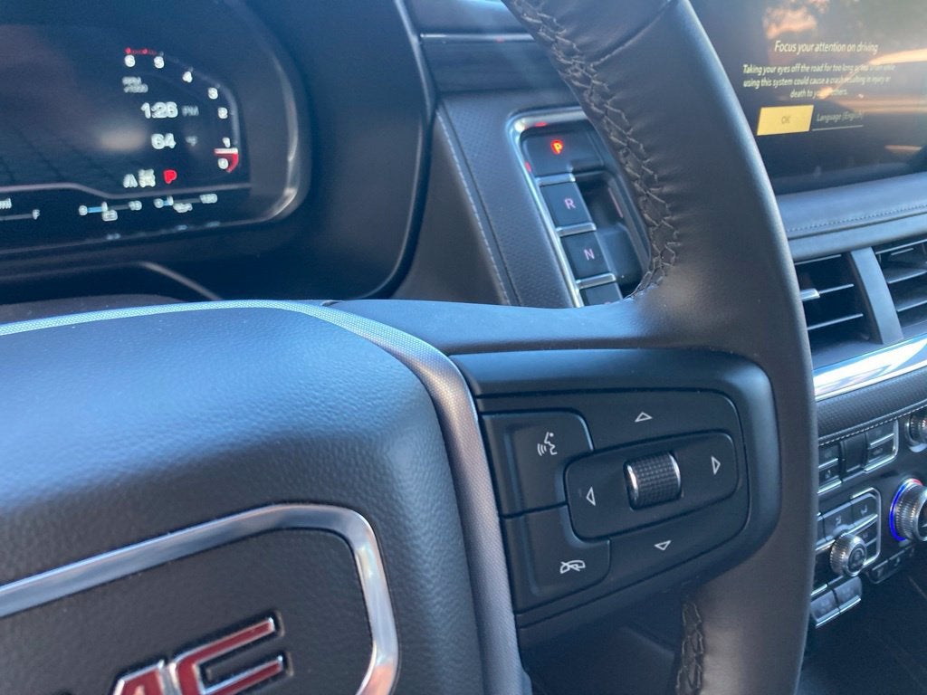 2023 GMC Yukon SLT
