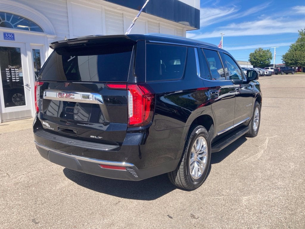 2023 GMC Yukon SLT