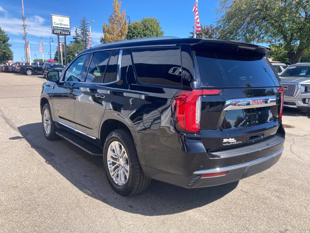 2023 GMC Yukon SLT
