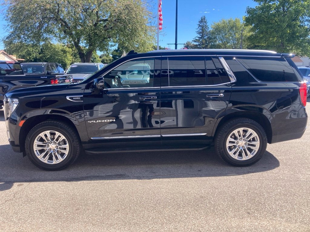2023 GMC Yukon SLT