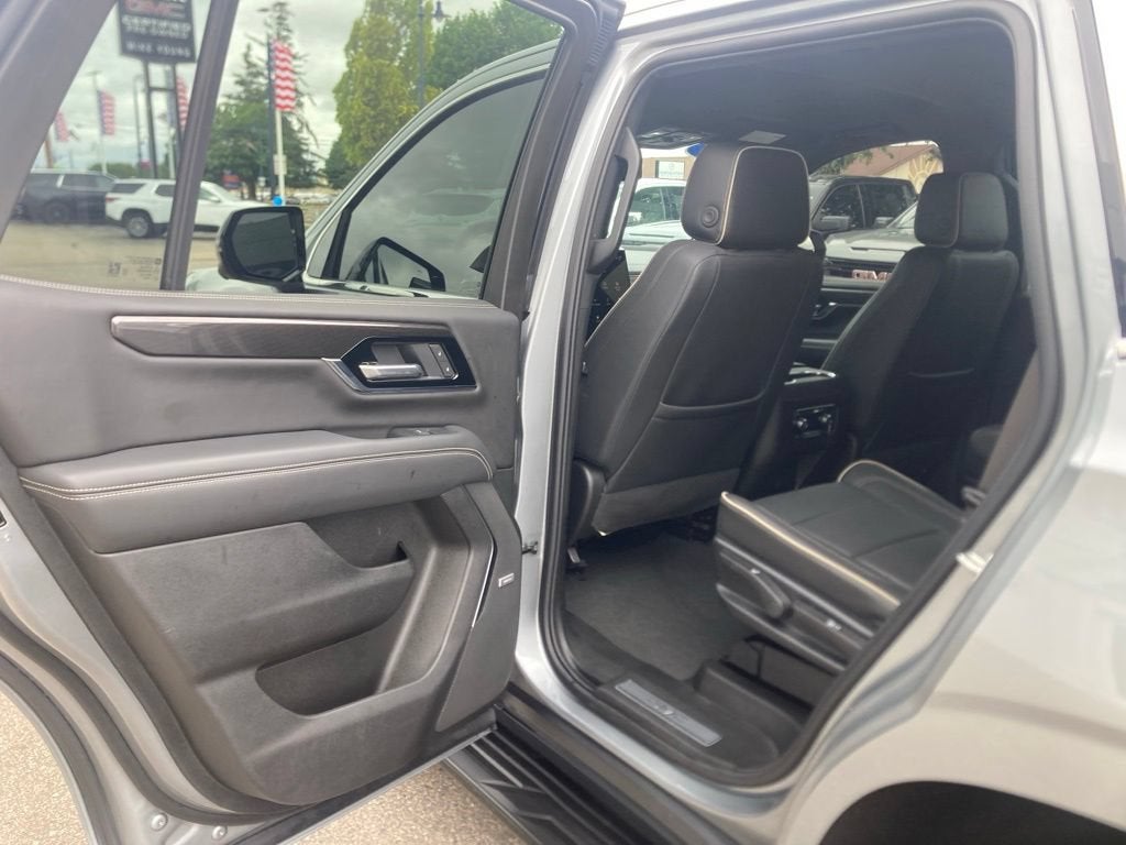 2025 GMC Yukon Elevation