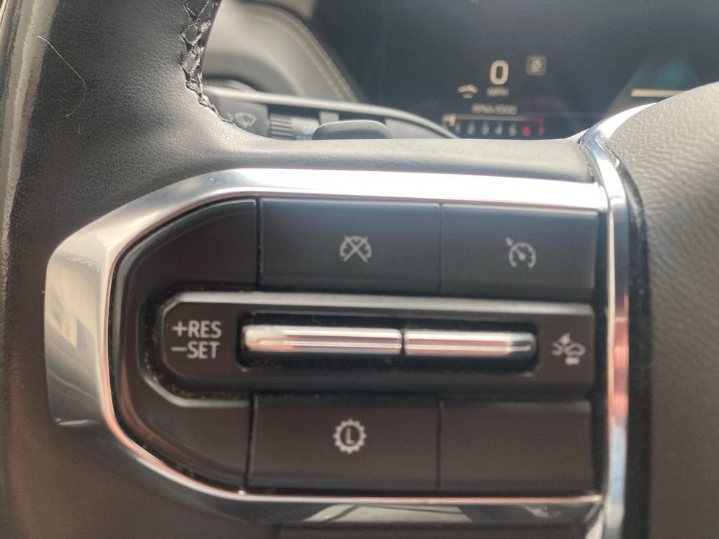 2025 GMC Yukon Elevation