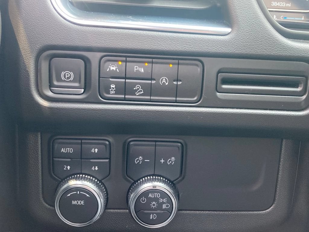 2023 GMC Yukon AT4