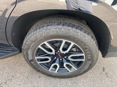 2023 GMC Yukon AT4