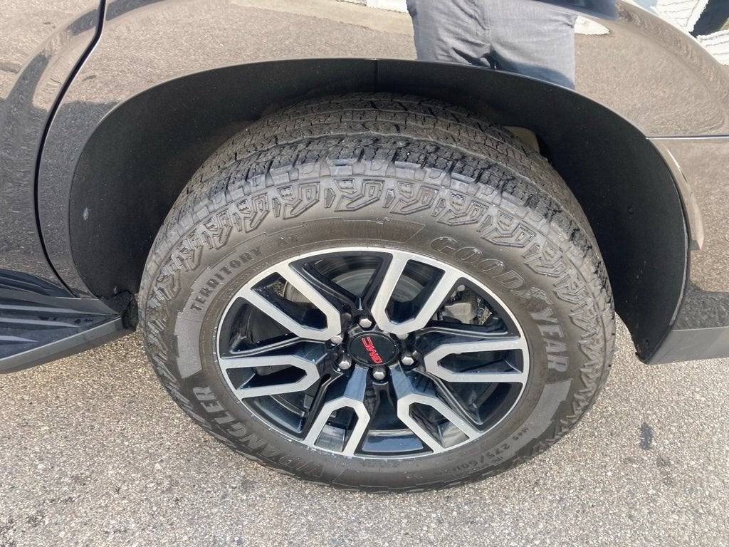 2023 GMC Yukon AT4