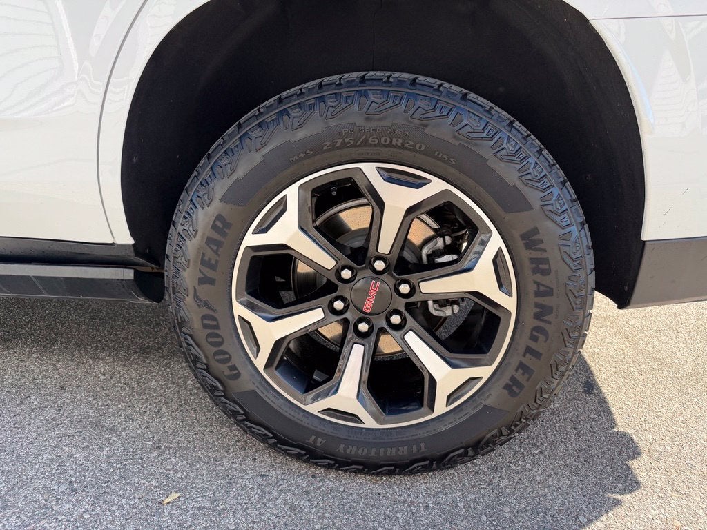 2025 GMC Yukon AT4