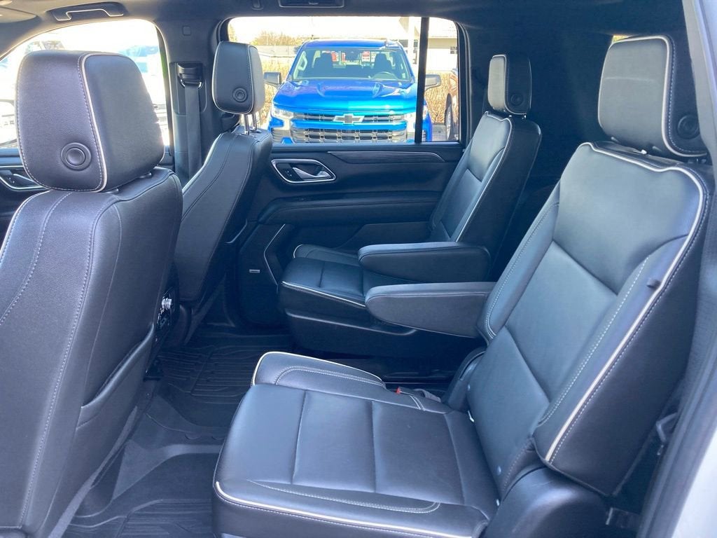 2022 GMC Yukon XL SLT