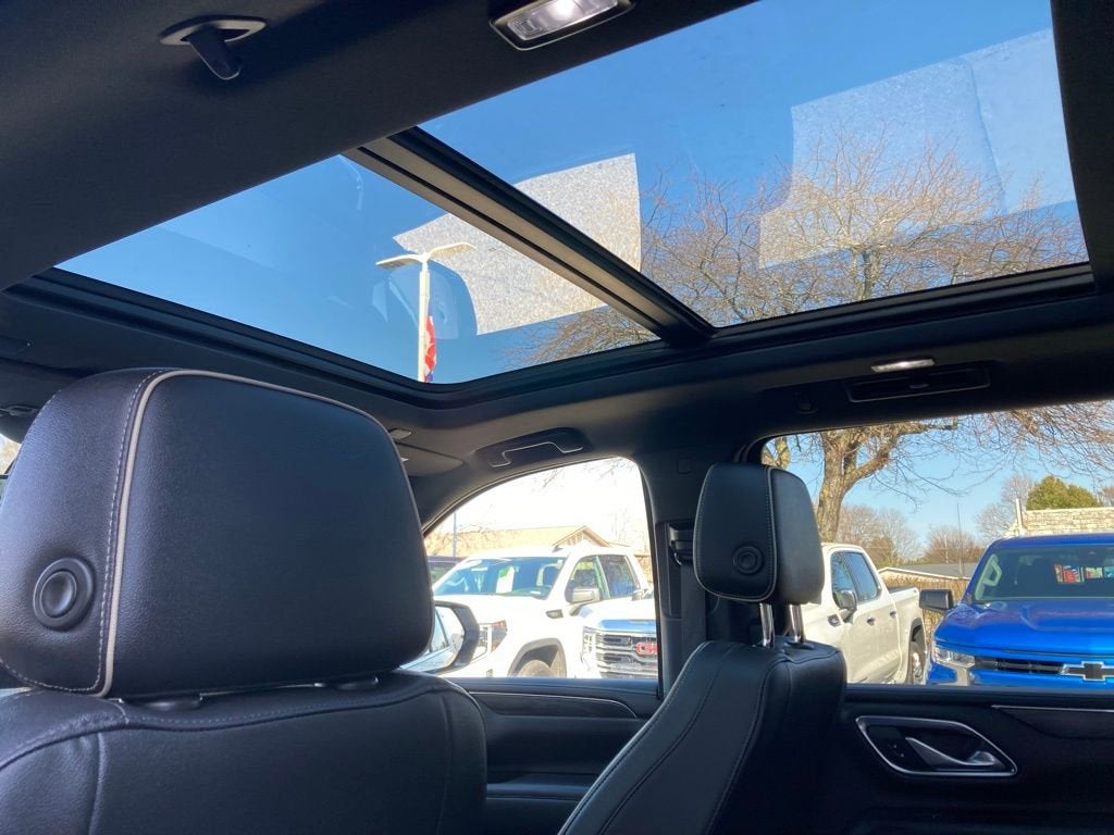 2022 GMC Yukon XL SLT