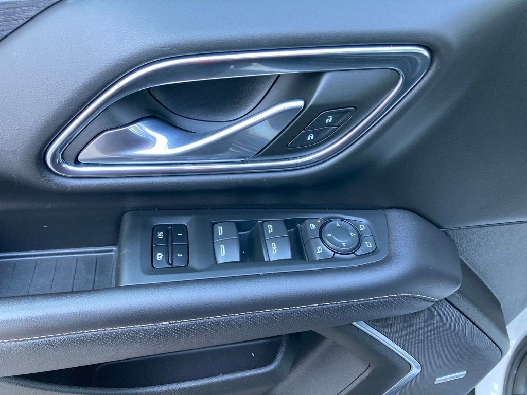 2022 GMC Yukon XL SLT