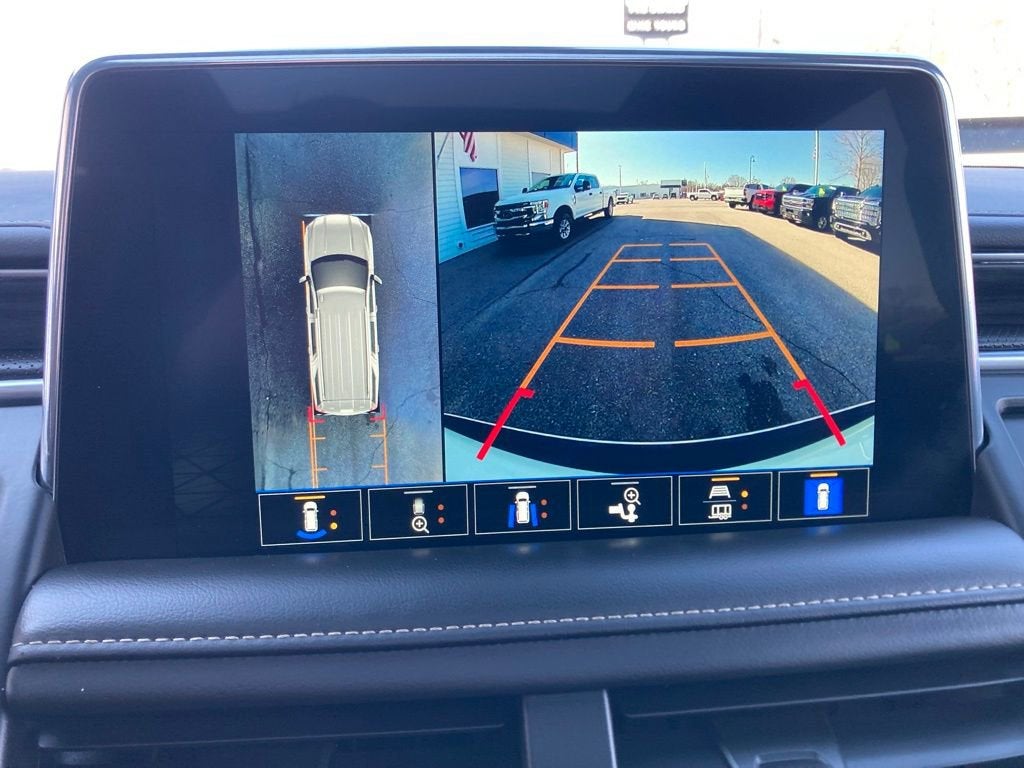 2022 GMC Yukon XL SLT