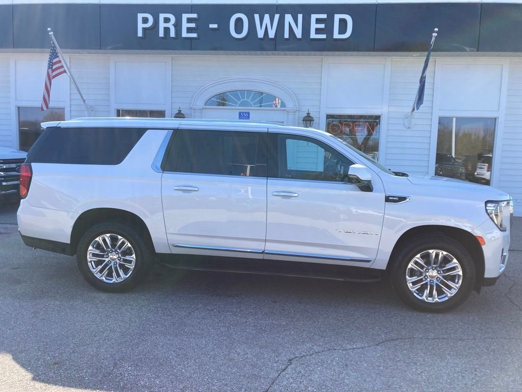 2022 GMC Yukon XL SLT