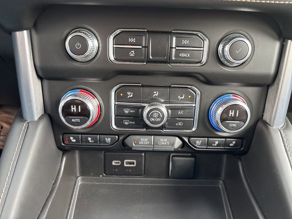 2022 GMC Yukon XL SLT