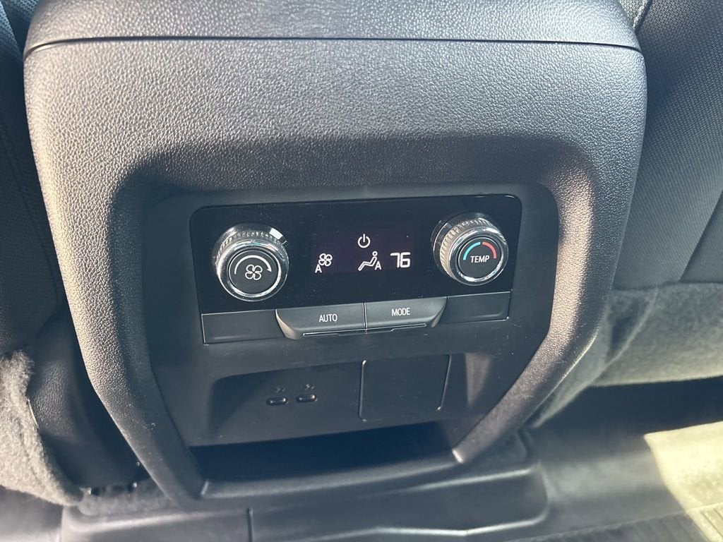 2024 Chevrolet Traverse LS