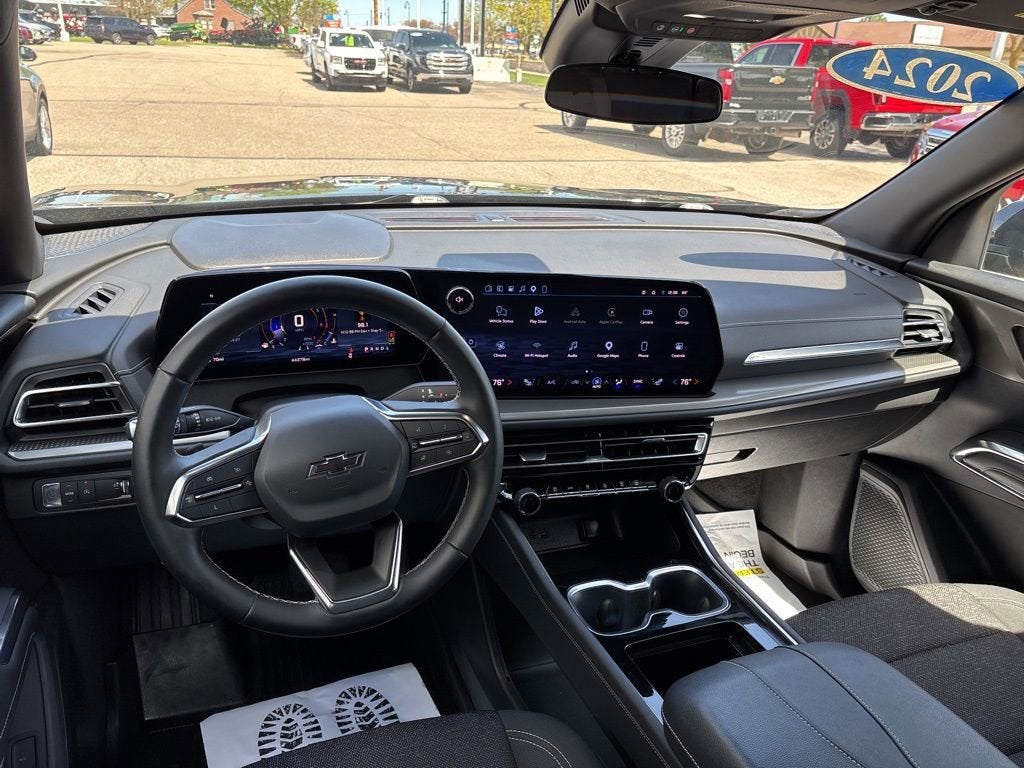 2024 Chevrolet Traverse LS