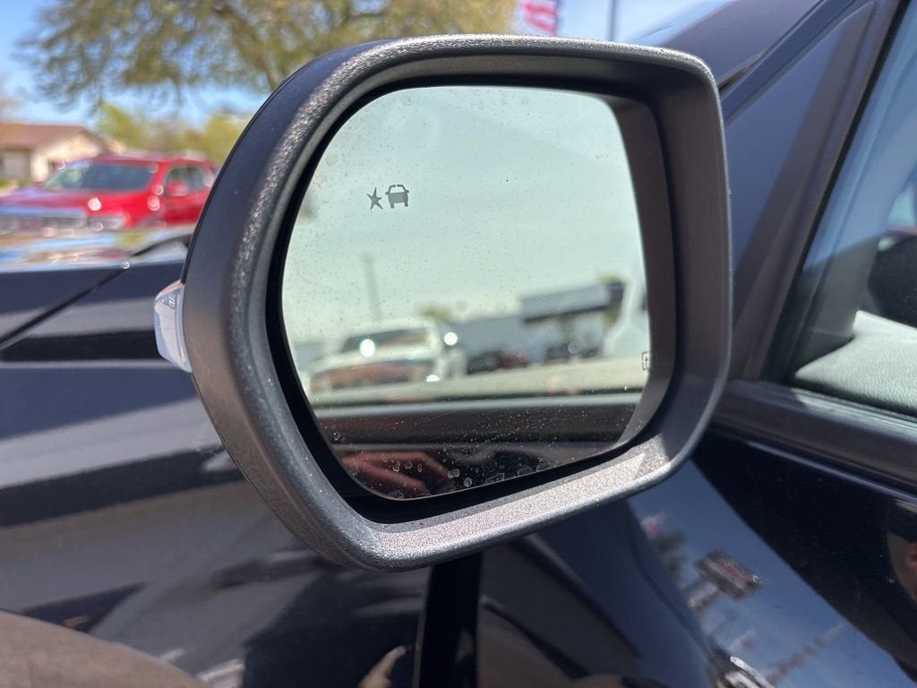 2024 Chevrolet Traverse LS