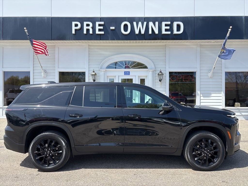 2024 Chevrolet Traverse LS