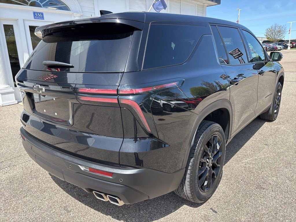2024 Chevrolet Traverse LS
