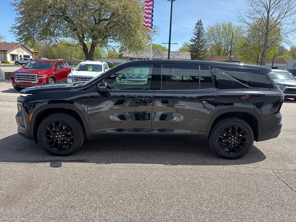 2024 Chevrolet Traverse LS
