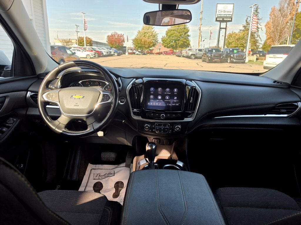 2020 Chevrolet Traverse LT Cloth