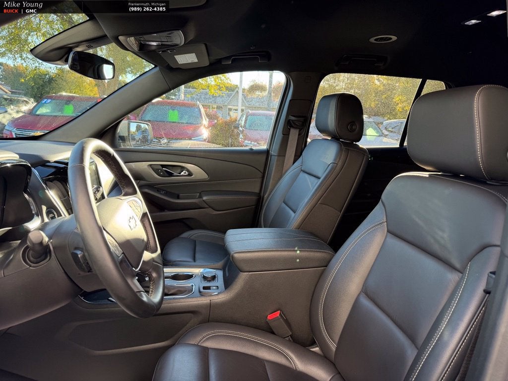 2023 Chevrolet Traverse LT Leather