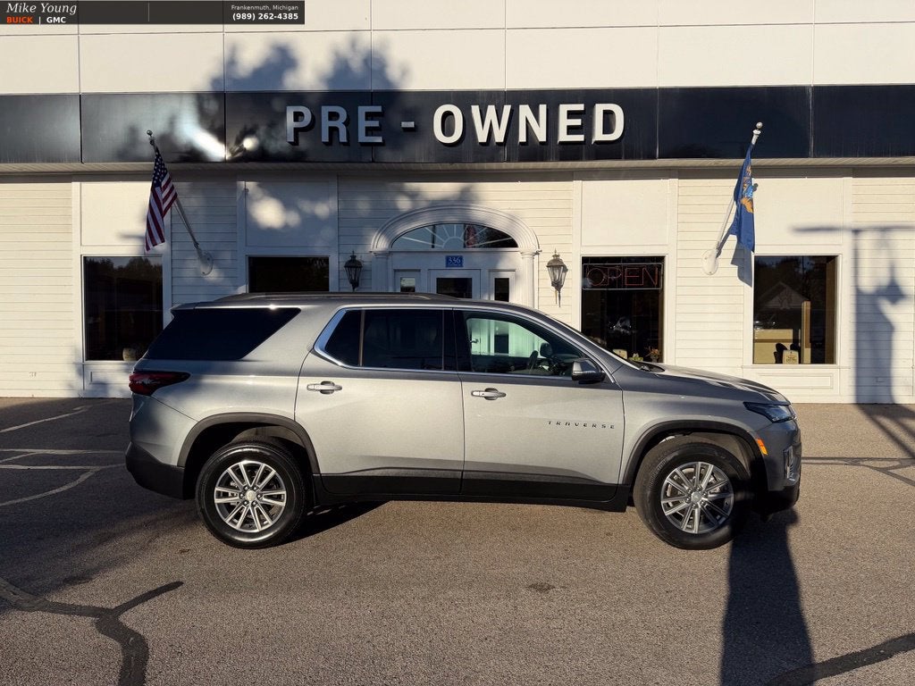 2023 Chevrolet Traverse LT Leather