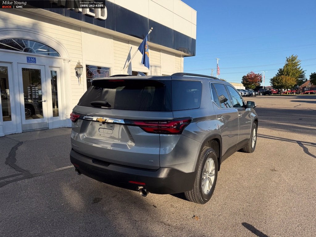 2023 Chevrolet Traverse LT Leather