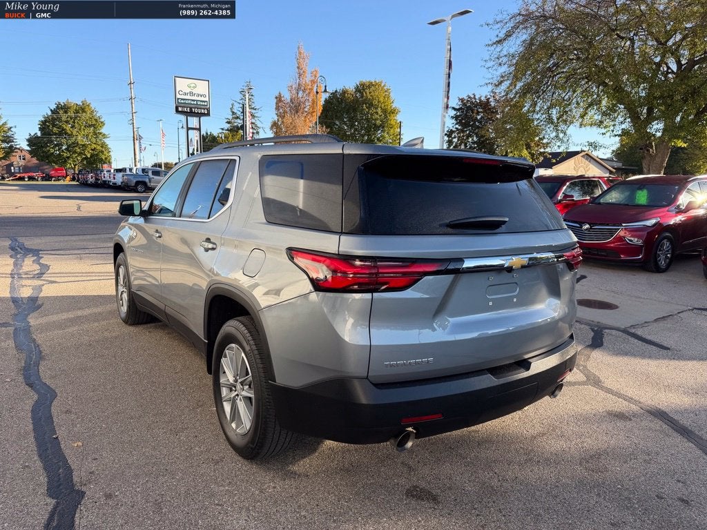 2023 Chevrolet Traverse LT Leather