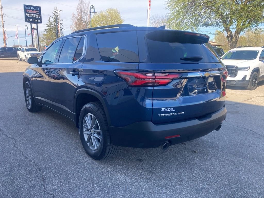 2023 Chevrolet Traverse LT Cloth