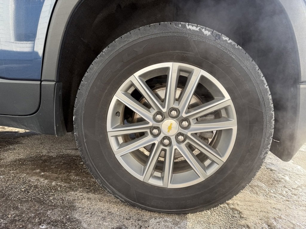 2022 Chevrolet Traverse LT Cloth